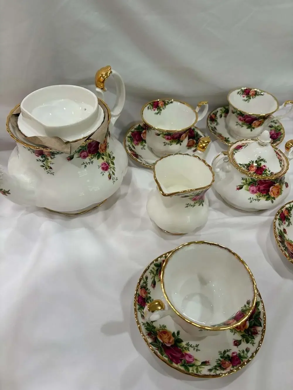 Royal Albert Old Country Roses 46 Pc for 8 Pristine Vintage Tea & Coffee Service